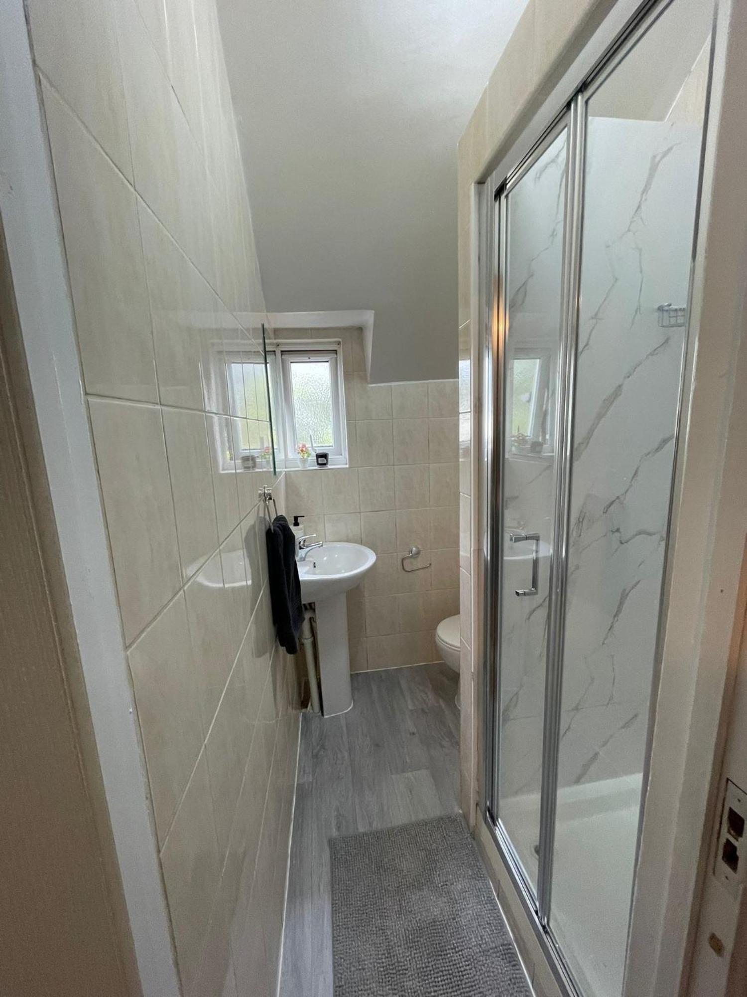 London Guest Studios 8 Экстерьер фото